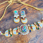 Multicolored choker set