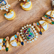 Multicolored choker set