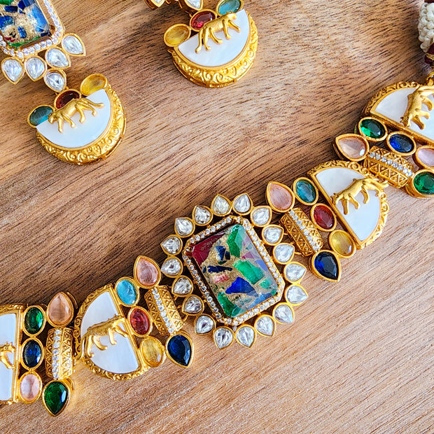 Multicolored choker set